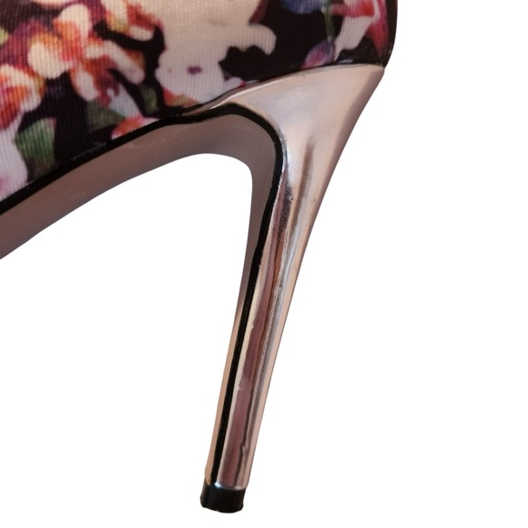 APT 9 Floral Heels Size 9 - Picture 4 of 6